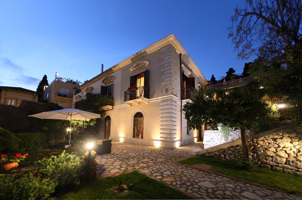 Villaer Siciliana Taormina